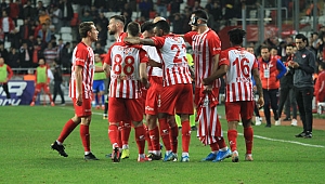 ‘YENİ’ AKREP  SEVİNDİRİYOR