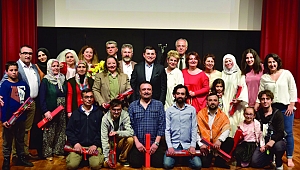 AKMEK tiyatrosu  gelenekselleşiyor