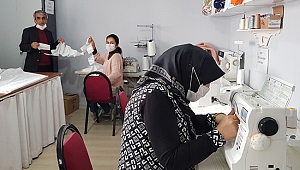 Finike HEM'den  maske üretimi