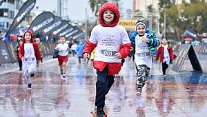 MİNİK ADIMLAR YARIŞTI