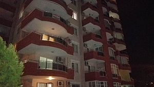 Sağlık çalışanları  için alkışladılar