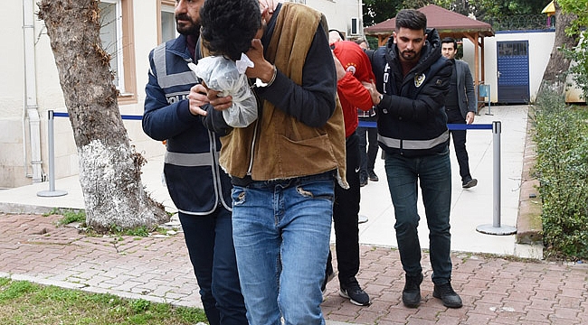 Uyuşturucu satıp uykuda soydular
