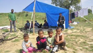 11 kişilik aile, iş bulamayınca evsiz kaldı