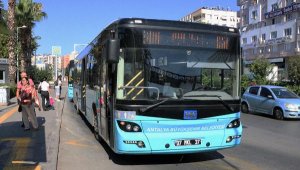 3 günlük sokağa çıkma yasağında çalışanlar için 17 hat seferde olacakEK FOTOĞRAF