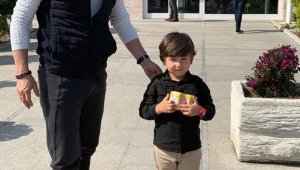 4 yaşındaki Samet, tablet almak için biriktirdiği parayı kampanyaya bağışladı