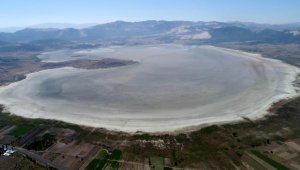 60 yılda, Van Gölü'nün üç katı göl kurudu