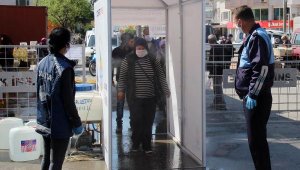 65 yaş üstü vatandaşların ihtiyaçlarını karşılıyorlar