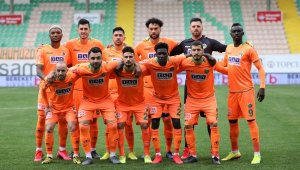 Alanyaspor savunması kale gibi