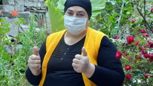 Anne ve babası koronavirüs tedavisi gören çocuğa hastanede oda