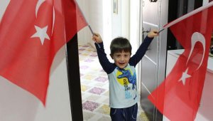 Antalya'nın dört bir yanı kırmızı beyaz