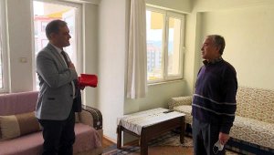 Bayrak talebini başkan yerine getirdi