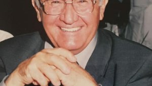 Demre'nin ilk eğitim gönüllüsü yaşamını yitirdi