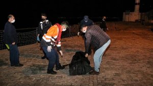 Fotoğraf çektirmek isterken 35 metreden düşen kadın öldü