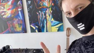 Gece kulübünün açılışı, sosyal medya üzerinden yapıldı