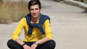 Hırsızlıkla suçladığı komşu esnaf tarafından öldürüldü - Yeniden