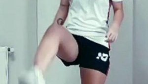 Kadın futbolculardan 'Evde kal' çağrısı