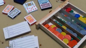 Kahveye çevrilen eve baskın; 15 kişiye, 47 bin 250 liralık ceza yazıldı