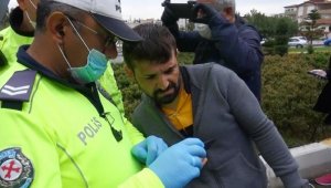 Kamera kaydına rağmen kırmızı ışıkta geçtiğini kabul etmedi