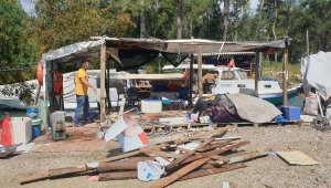 Kemer Balıkçı Barınağı'nda yıkım