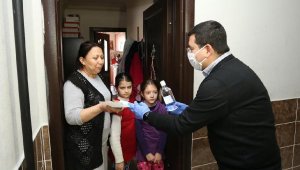 Kepez'de maskeler kapıya geliyor