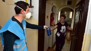 Kepezlilerden maske teşekkürü