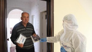 Konyaaltı Belediyesi'nden kitap hediyesi