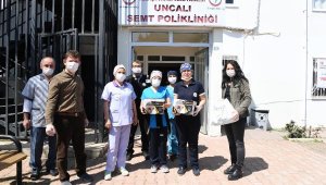 Konyaaltı Belediyesi'nden maske ve koruyucu gözlük