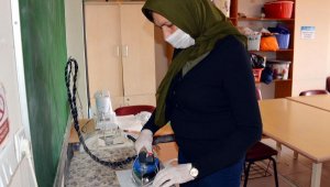 Korkuteli HEM'de maske üretimi