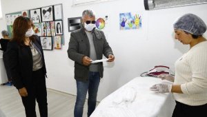 Manavgat Belediyesi'nden vatandaşa maske