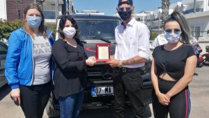 MAYDER'den hayırsever Alman'a plaket