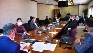 Meclis üyeleriyle değerlendirme toplantısı