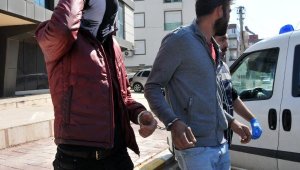 Motosikletteki 2 kişi kovalamaca ile yakalandı, biri 'krizdeyim' dedi