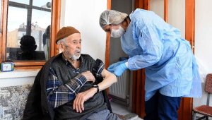 Muratpaşa'da 432 kişiye evde bakım