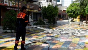 Muratpaşa'da dezenfekte çalışmaları sürüyor