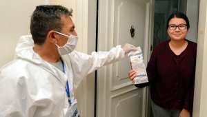 Muratpaşa'da maske dağıtımı sürüyor