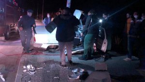 Otomobil direğe çarptı: 1 yaralı