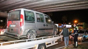 Polisin 'dur' ihtarına uymayan sürücü, iki lastiği olmayan araçla 15 kilometre kaçtı