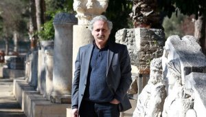 Prof. Dr. Çevik: Kültürel gelenekler, salgınla yok oluyor