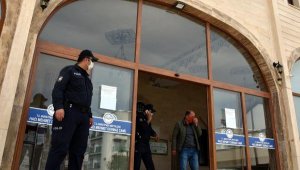 Saklandığı camide yakalandı