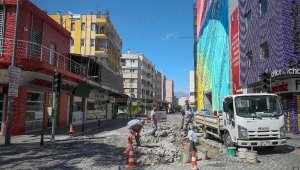 Sokağa çıkma yasağında caddelere bakım