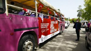 19 Mayıs'a kortejli kutlama