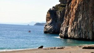 'Denize gireceğim' diyerek kaybolan doktor aranıyor