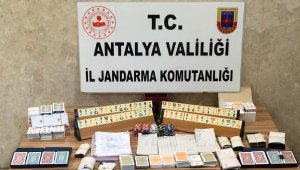 Alanya'da kumar oynayan 28 kişiye 99 bin 225 TL ceza