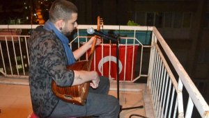 Antalya'da alkışlı ve konserli '1 Mayıs' kutlaması