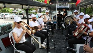 Antalya'da19 Mayıs coşkusu başladı