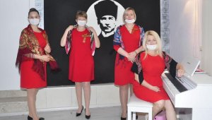 Antalya'daki yabancı gelinler 9 Mayıs'ı kutladı