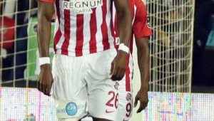 Antalyaspor'da Cissokho gözden çıkarıldı