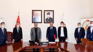 Eğitime hayırsever katkısı