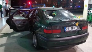 Eşini, sosyal medyadan taciz eden kişiyi av tüfeğiyle vurarak yaraladı lar