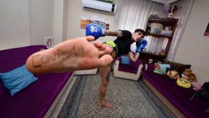 Evini ring yapıp, terasta rakiplerine meydan okudu